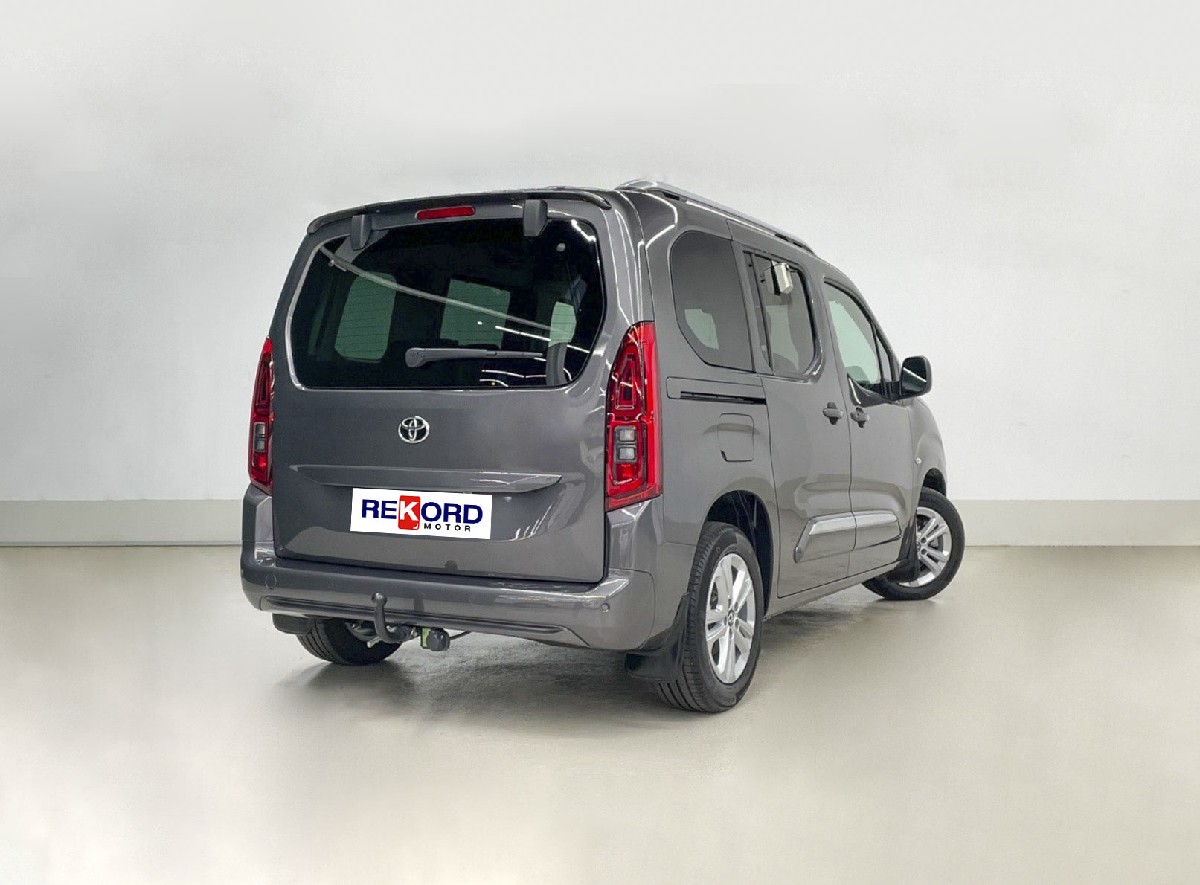 Toyota Proace 1.6 D-4D Compact FAMILY - 3