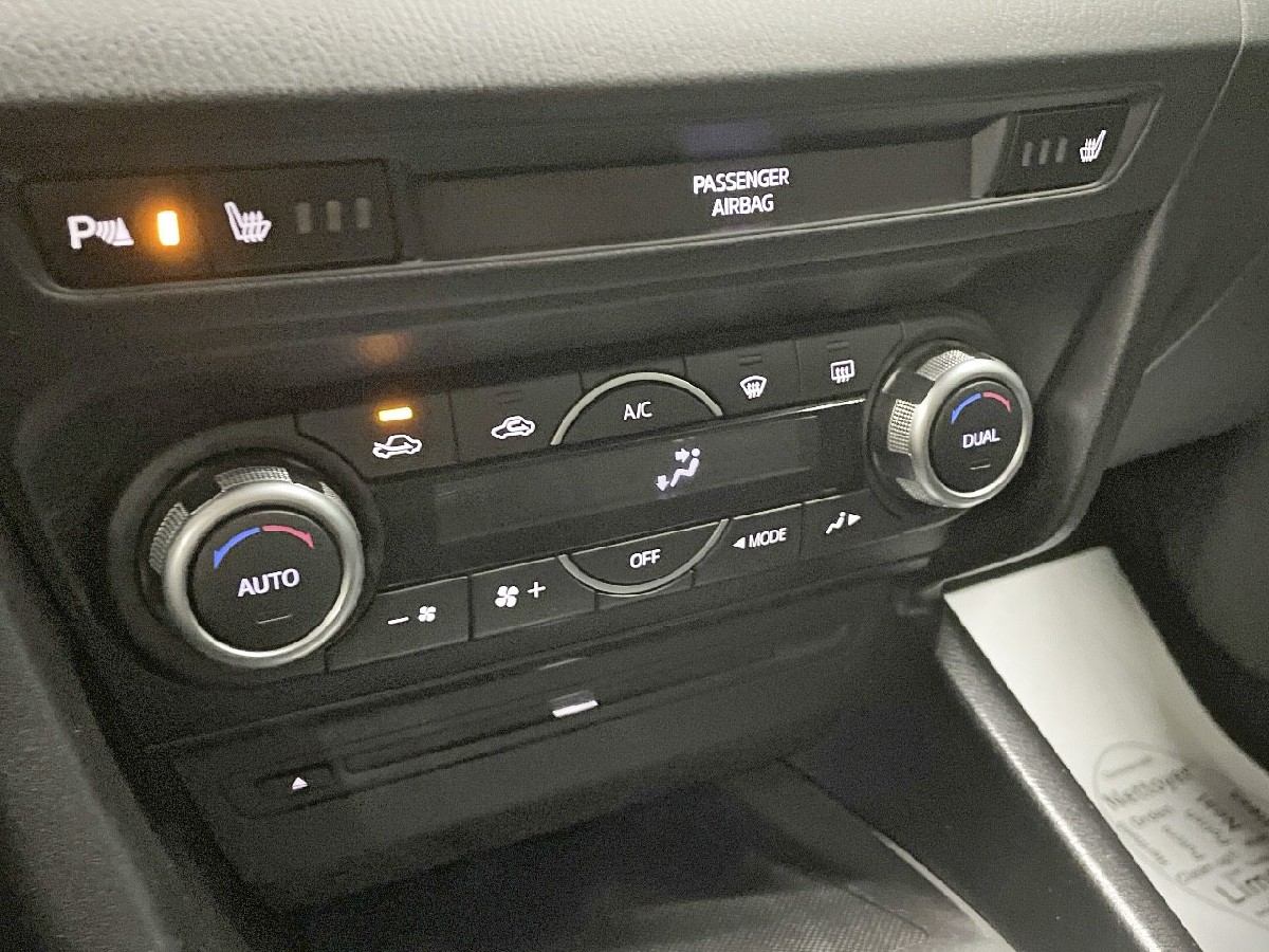 Mazda 3 2.2d LUXURY PREMIUM 150cv - 18
